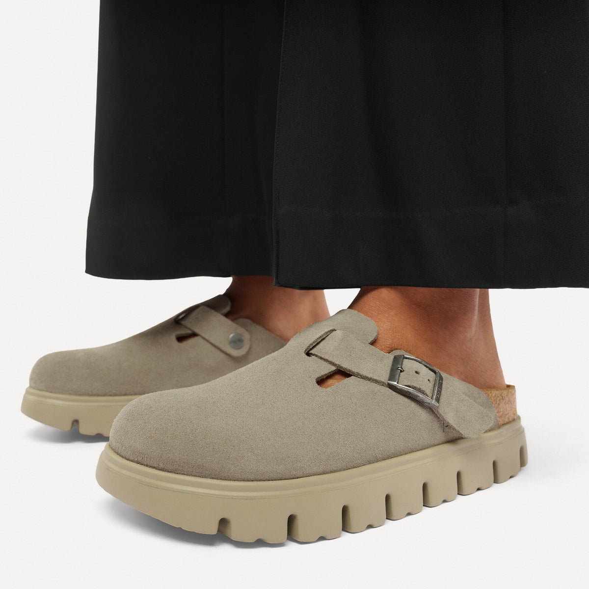 Boston Chunky Suede Leather in Color Taupe | Birkenstock