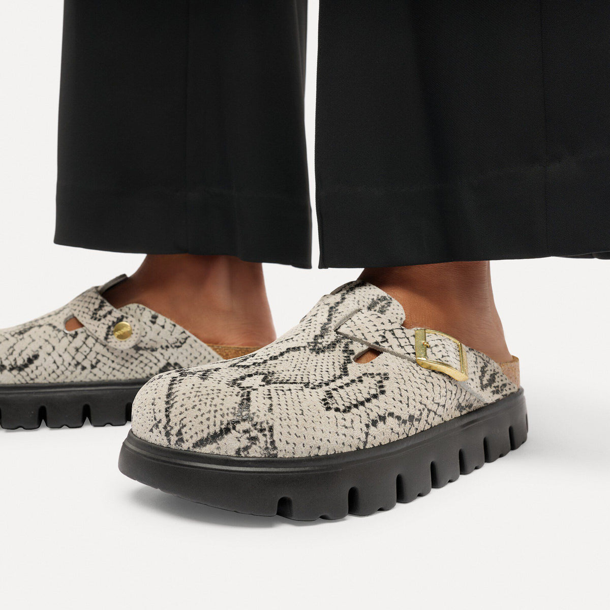 Boston Chunky Suede Leather in Color Snake Oyster | Birkenstock