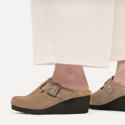 Fanny Suede Leather in Color Gray Taupe/ Black | Birkenstock