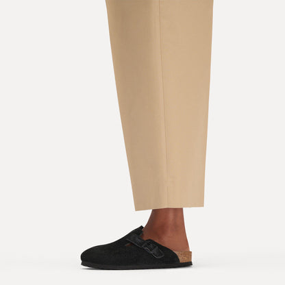 Boston Suede Leather in Color Black | Birkenstock