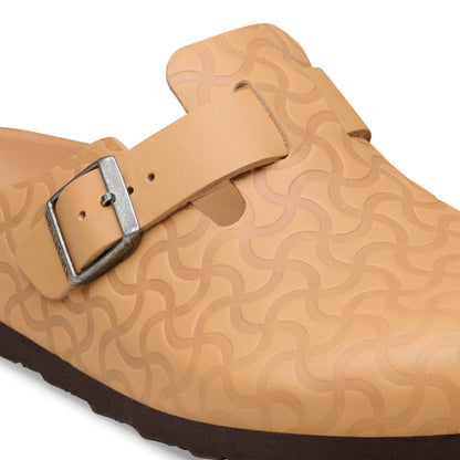 Boston Embossed Leather in Color Nature | Birkenstock