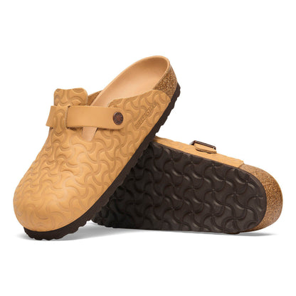 Boston Embossed Leather in Color Nature | Birkenstock
