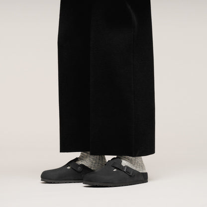 Boston Nubuck Leather in Color Black | Birkenstock