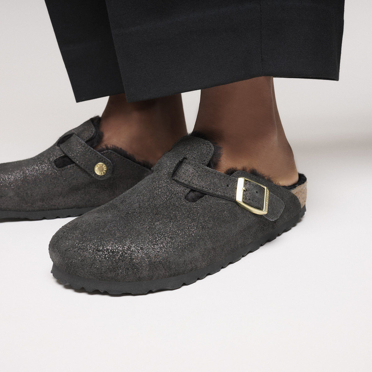 Boston Shearling Suede Leather-Shearling in Color Black Suede Shimemring | Birkenstock