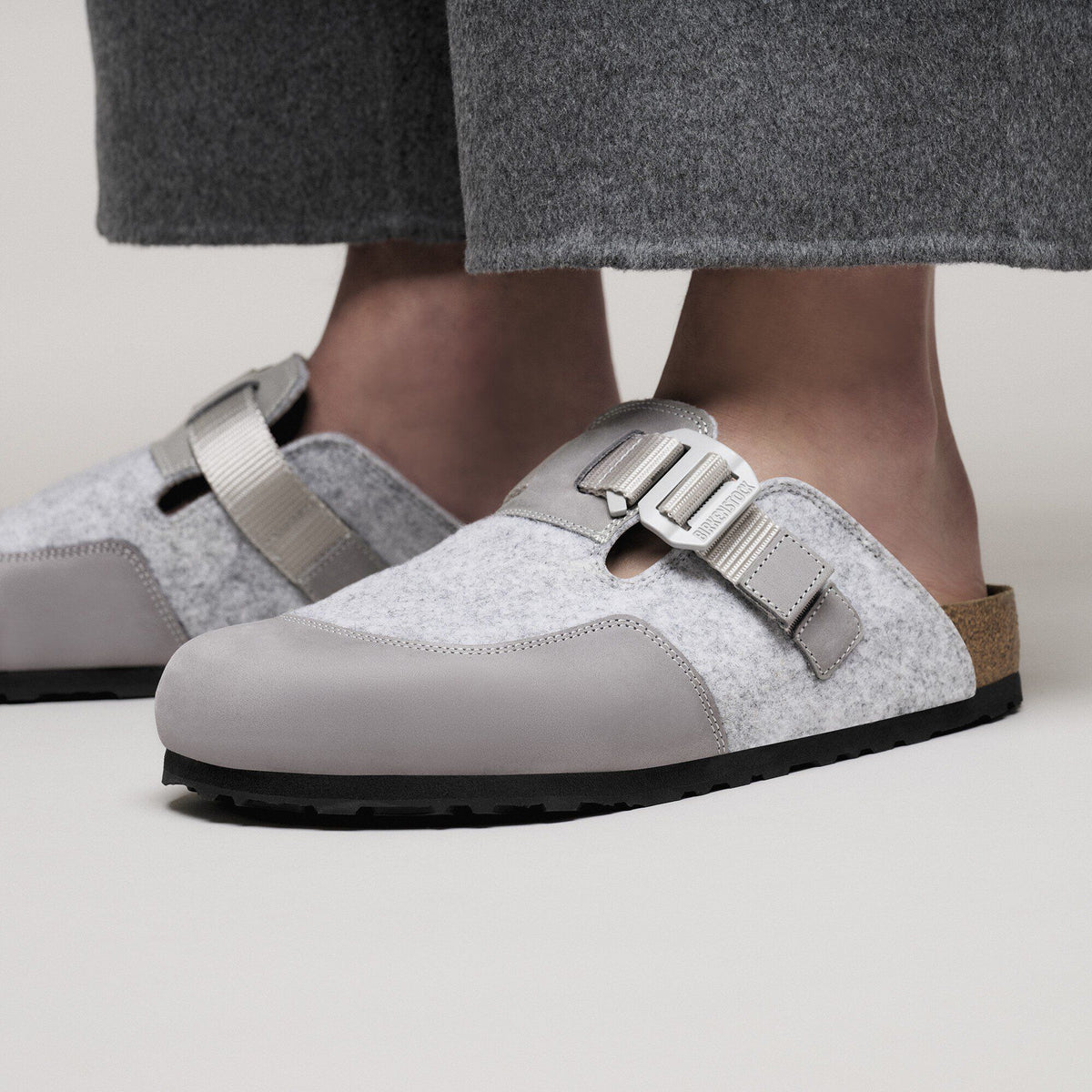 Boston Nova Leather/Textile/Felt in Color Stone Coin | Birkenstock