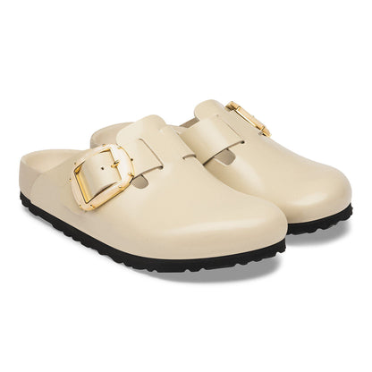 Boston Big Buckle Natural Leather Patent in Color High-Shine Oyster | Birkenstock