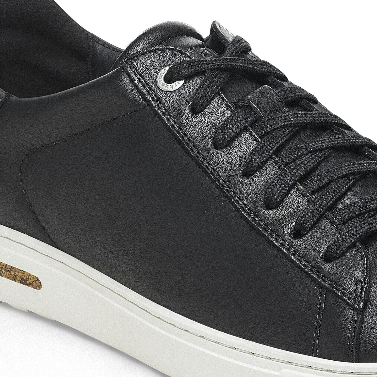 Bend Low Leather in Color Black | Birkenstock