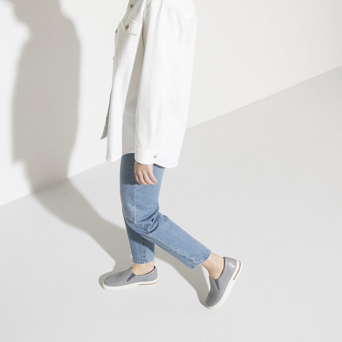 Oswego Leather in Color Gray | Birkenstock