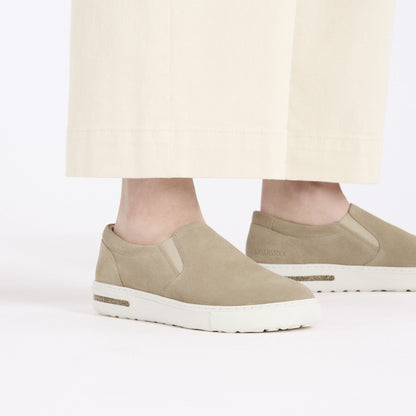 Oswego Suede Leather in Color Taupe | Birkenstock
