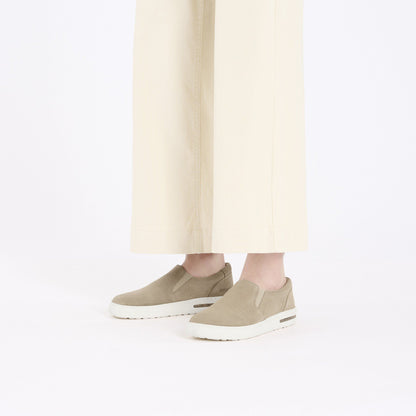 Oswego Suede Leather in Color Taupe | Birkenstock