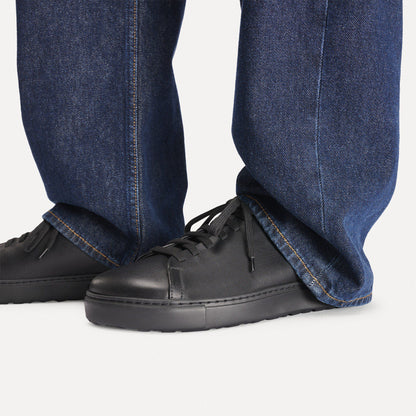 Bend Low Leather in Color Black | Birkenstock