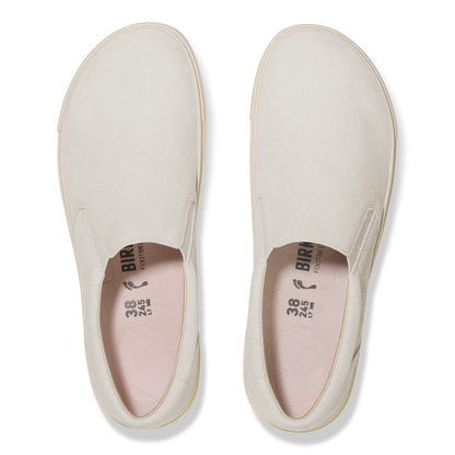 Oswego Suede Leather in Color Antique White | Birkenstock