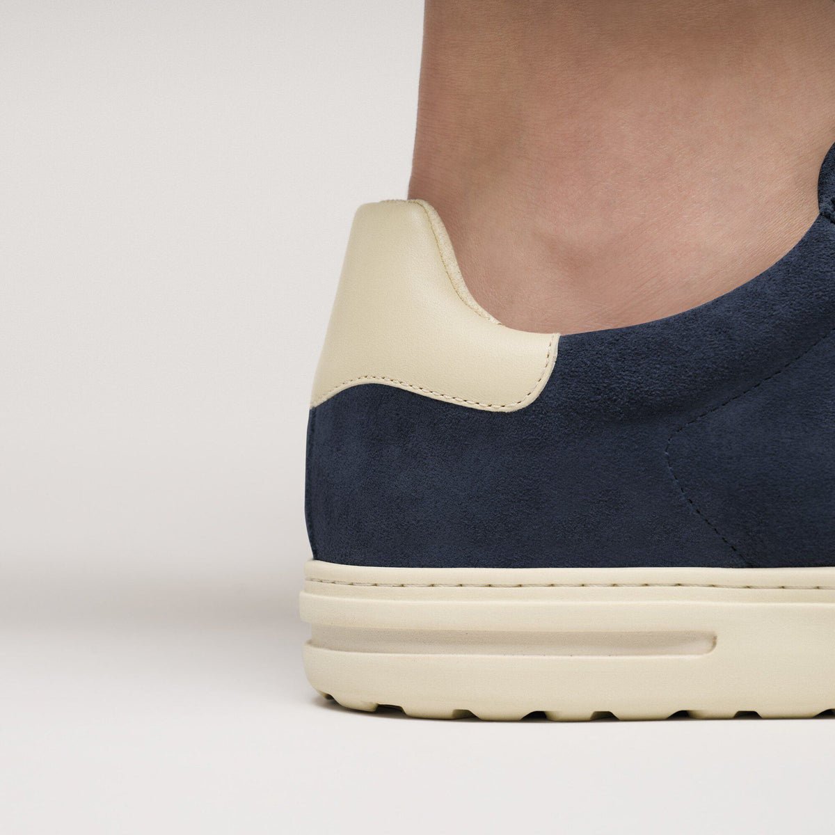 Bend Low Suede Leather in Color New Navy | Birkenstock