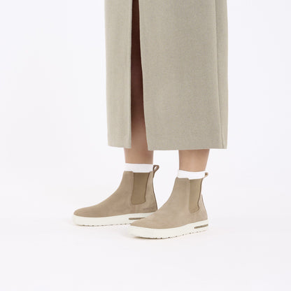 Bend Chelsea Suede Leather in Color Taupe | Birkenstock