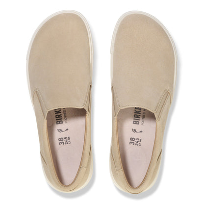 Oswego Suede Leather in Color Sandcastle | Birkenstock