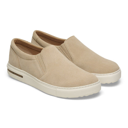 Oswego Suede Leather in Color Sandcastle | Birkenstock