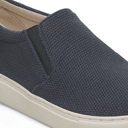 Oswego Canvas-Suede in Color Midnight Blue | Birkenstock