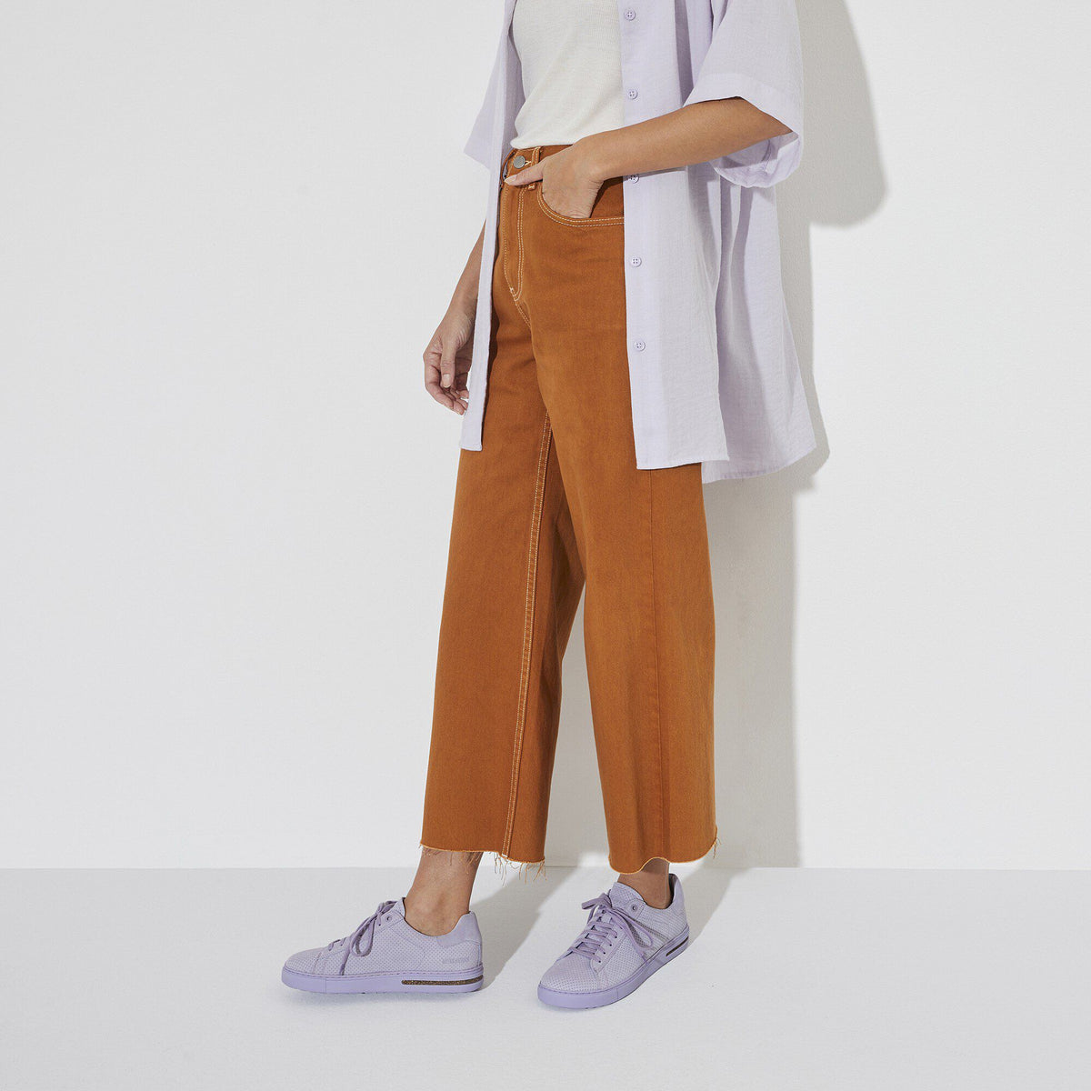 Bend Low Suede Embossed in Color Purple Fog | Birkenstock