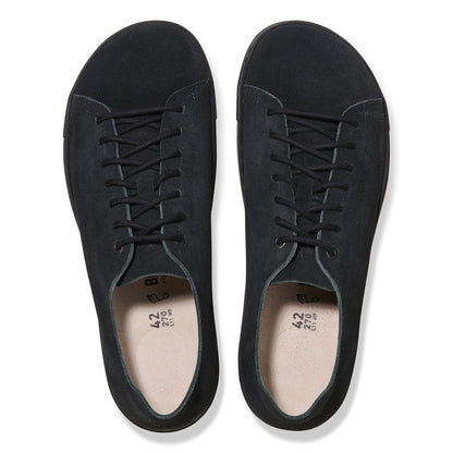 Bend Low Decon Nubuck Leather in Color Triple Black | Birkenstock