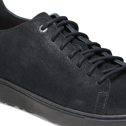 Bend Low Decon Nubuck Leather in Color Triple Black | Birkenstock