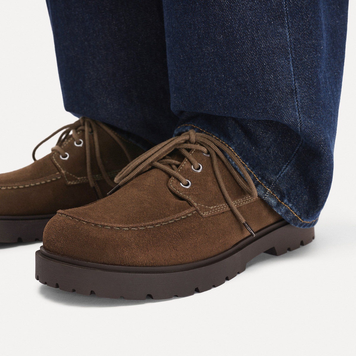 Highwood Moc Lace Suede Leather in Color Carafe | Birkenstock