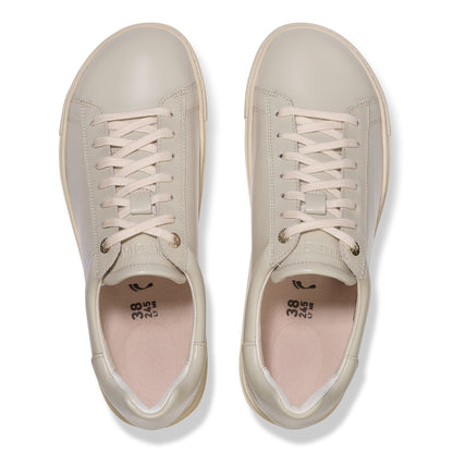 Bend Low Natural Leather Patent in Color Oyster | Birkenstock