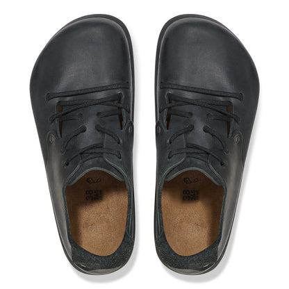 Montana Oiled Leather in Color Black | Birkenstock