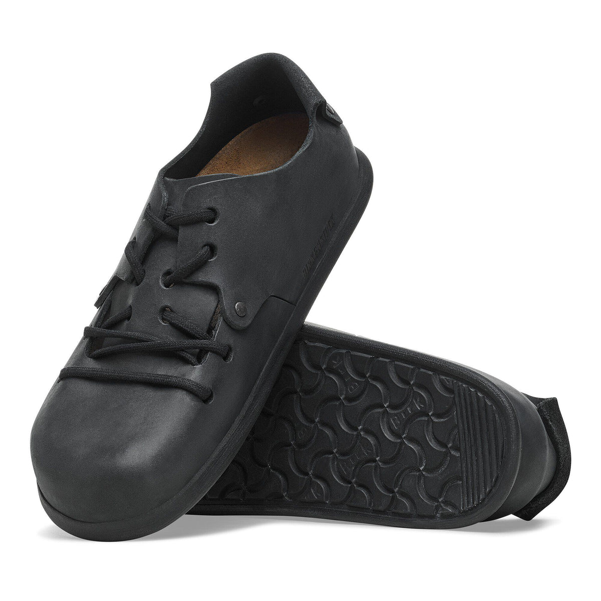 Montana Oiled Leather in Color Black | Birkenstock