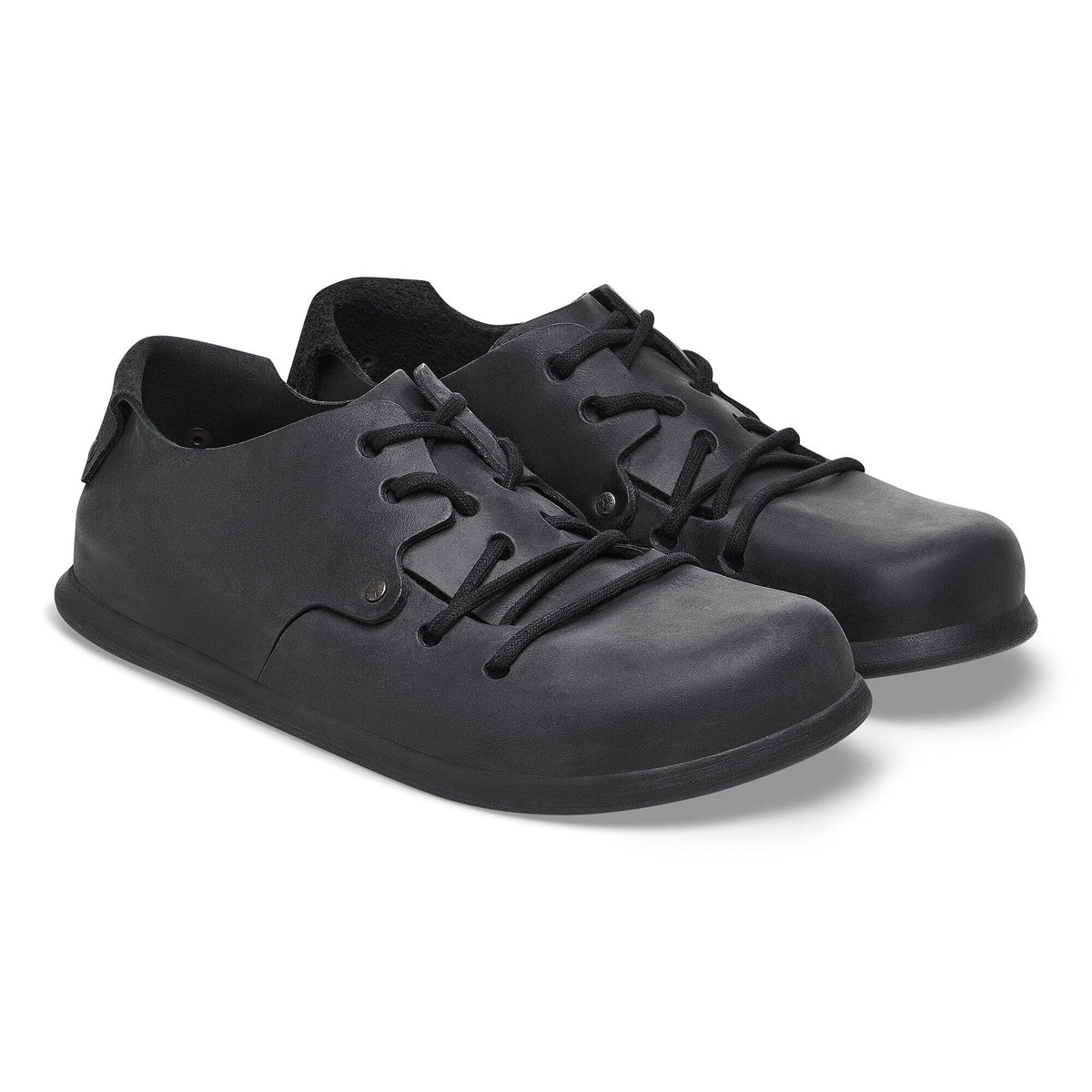 Montana Oiled Leather in Color Black | Birkenstock