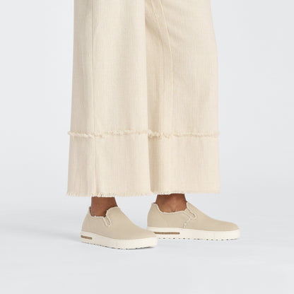 Bend Decon Slip On Textile in Color Sandcastle | Birkenstock