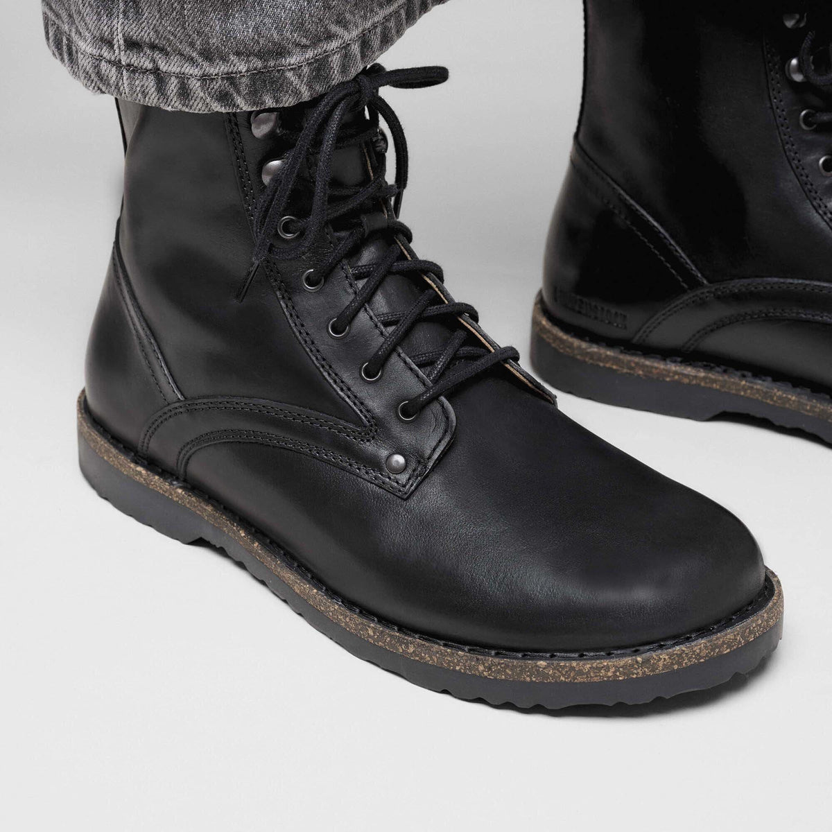 Bryson Leather in Color Black | Birkenstock