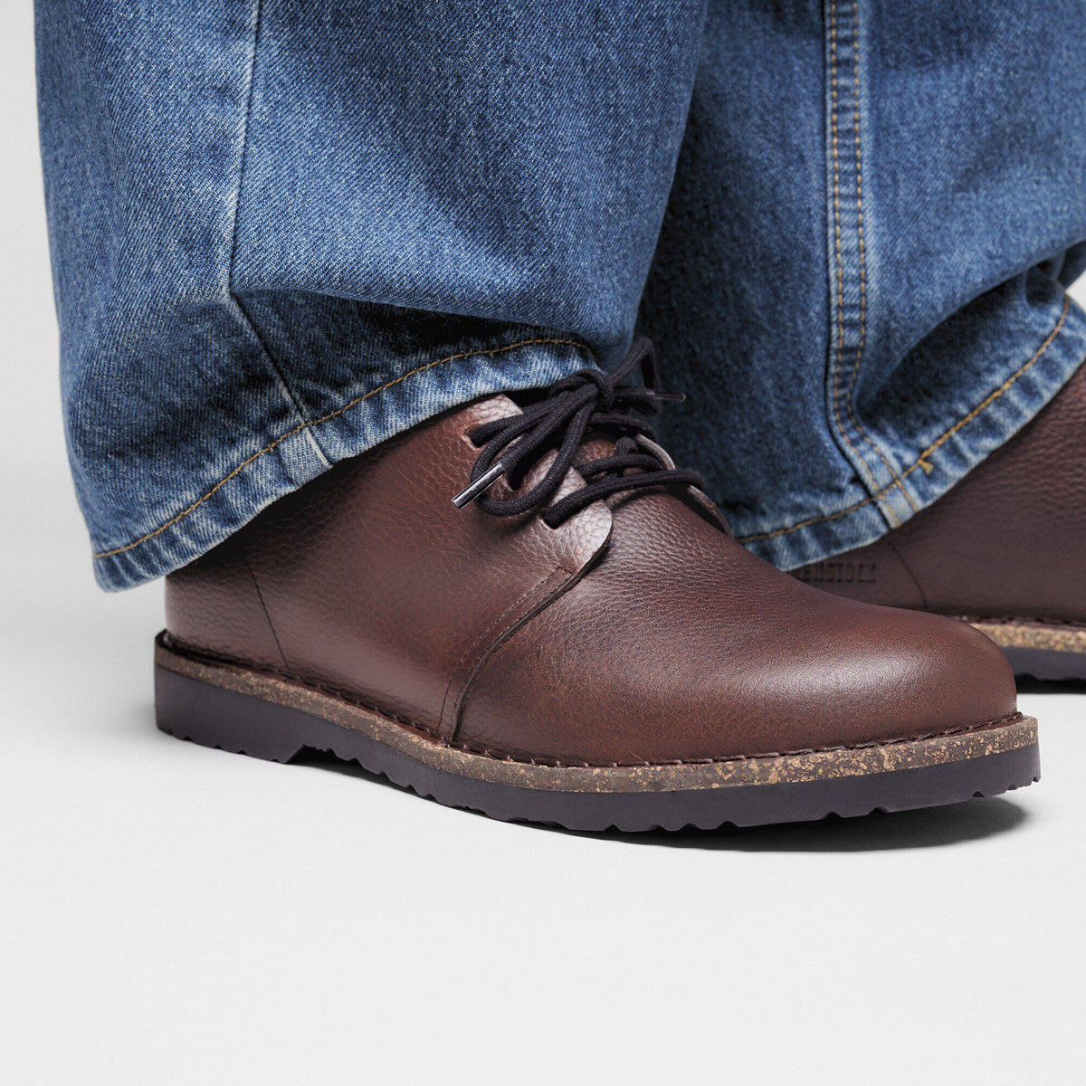 Uppsala Low Leather in Color Chocolate | Birkenstock