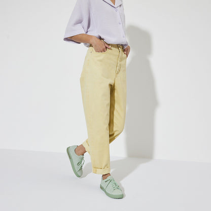 Bend Low Suede Embossed in Color Matcha | Birkenstock
