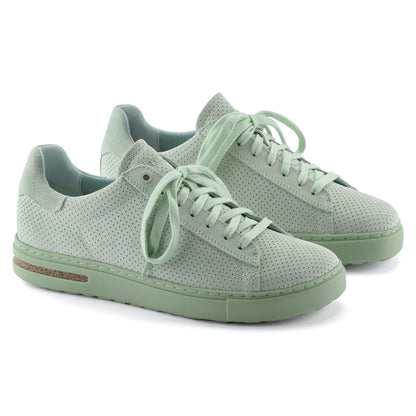 Bend Low Suede Embossed in Color Matcha | Birkenstock