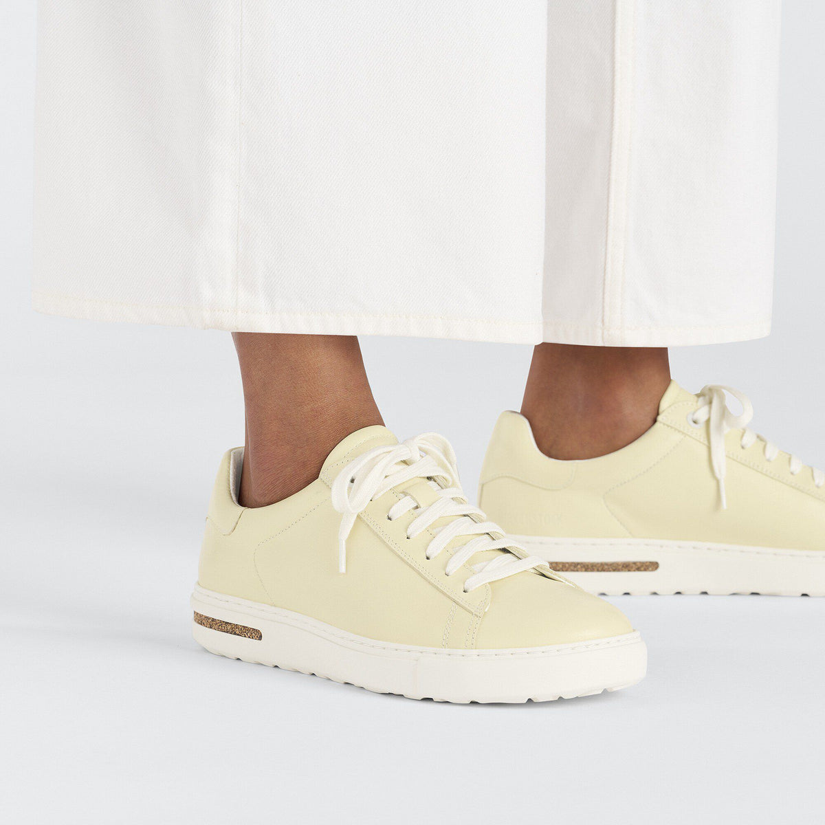 Bend Low Leather in Color Butter | Birkenstock