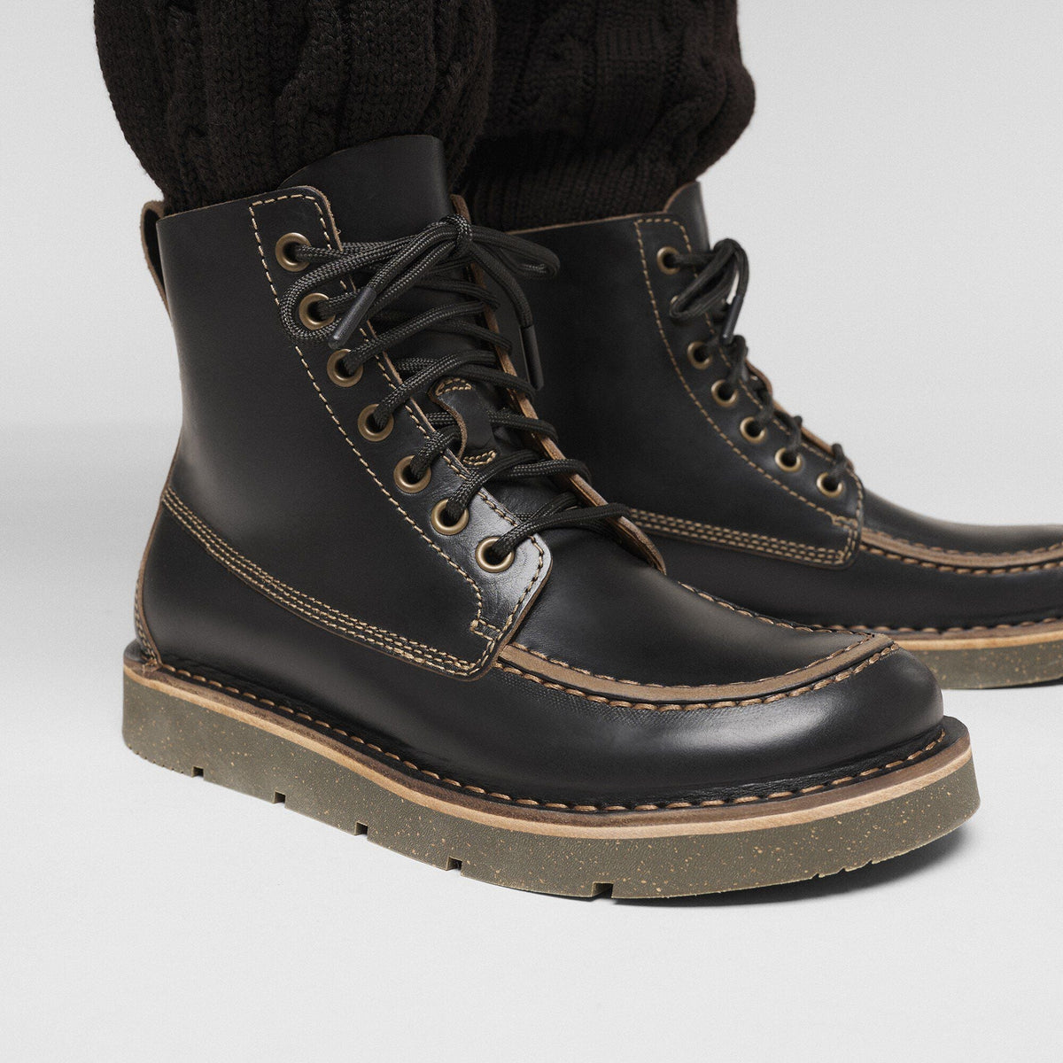 Birmingham Moc Oiled Leather in Color Black | Birkenstock