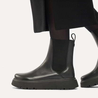 Theda Chelsea Leather in Color Black | Birkenstock