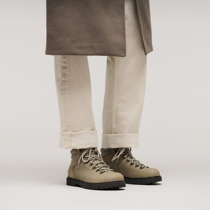 Jackson Nubuck-Suede Leather in Color Taupe | Birkenstock