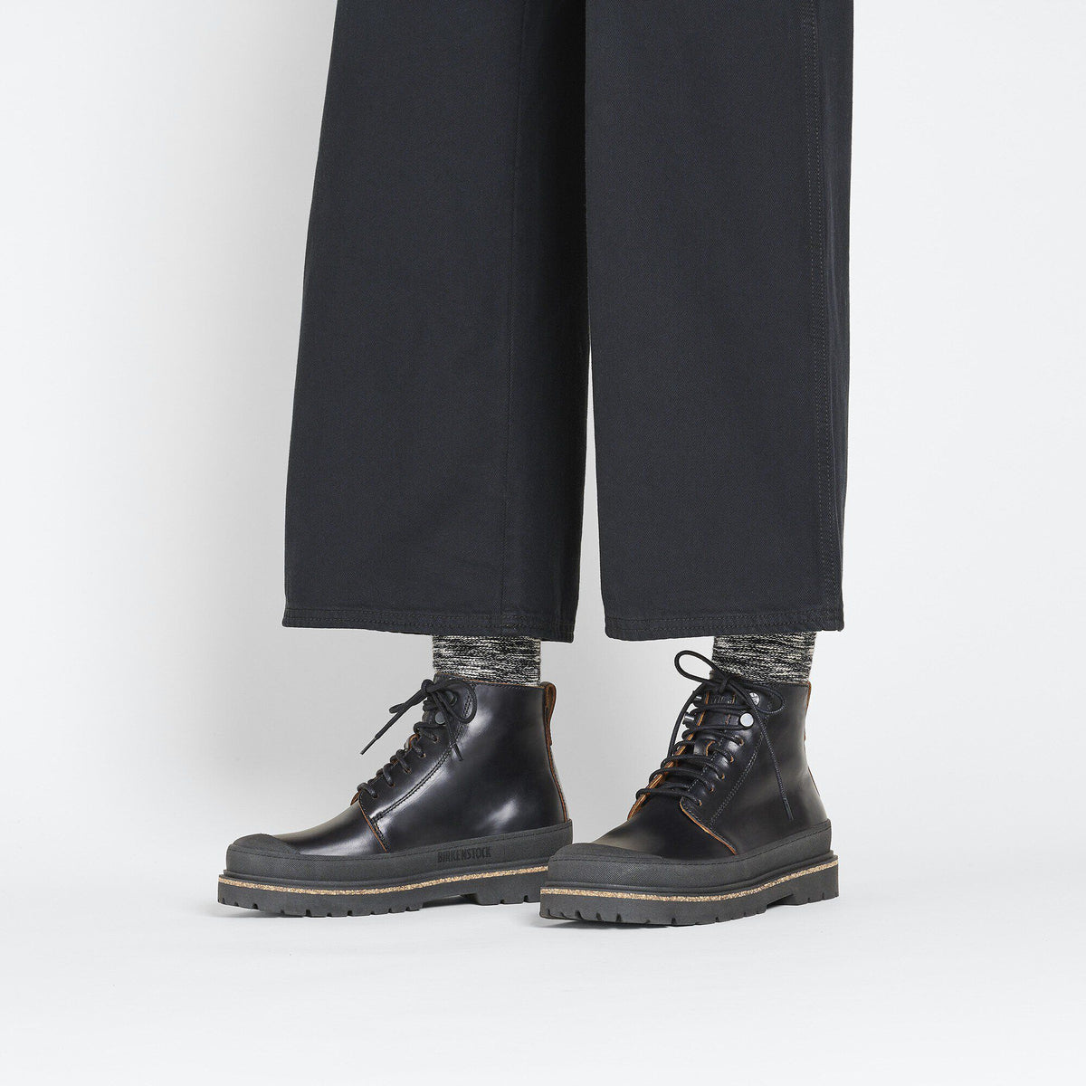 Prescott Lace Women Oiled Leather in Color Black | Birkenstock