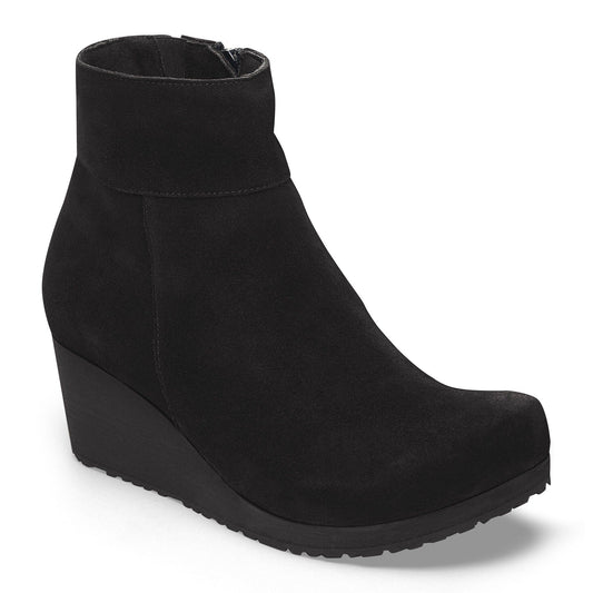 Ebba Suede Leather in Color Black/Black | Birkenstock