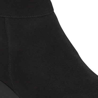 Ebba Suede Leather in Color Black/Black | Birkenstock