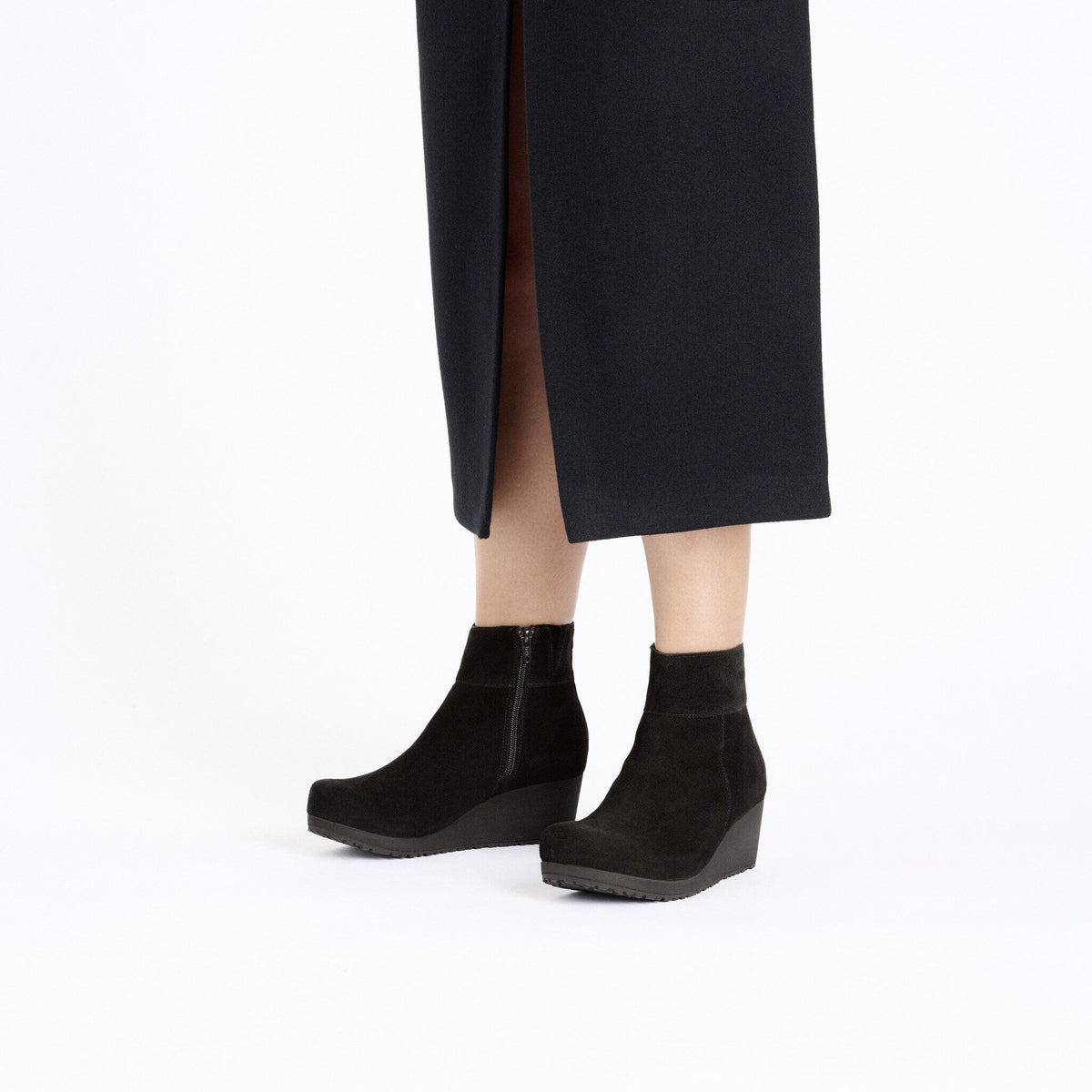 Ebba Suede Leather in Color Black/Black | Birkenstock