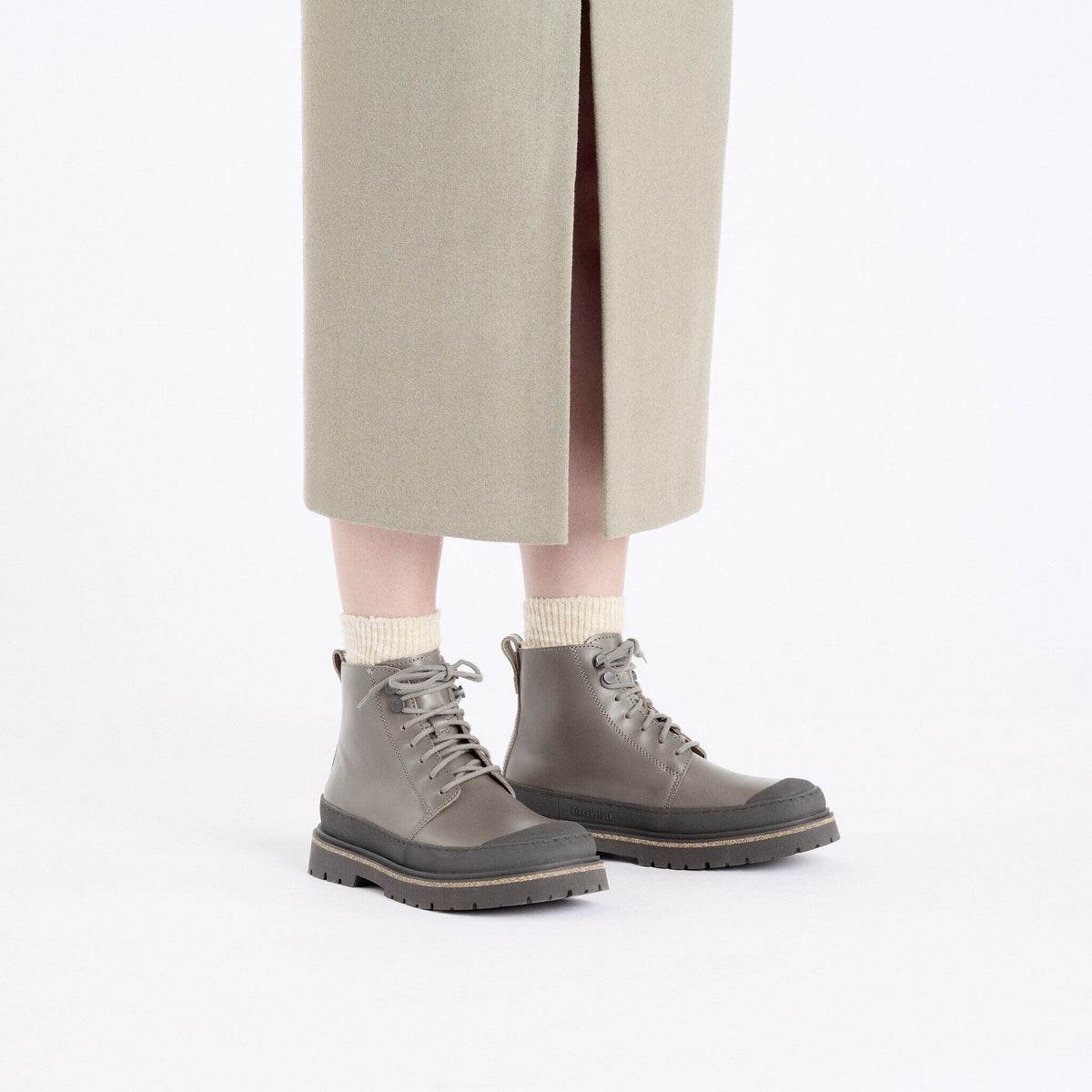 Prescott Lace Women Oiled Leather in Color Concrete Gray | Birkenstock