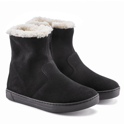 Lille Kids Suede Leather in Color Black | Birkenstock