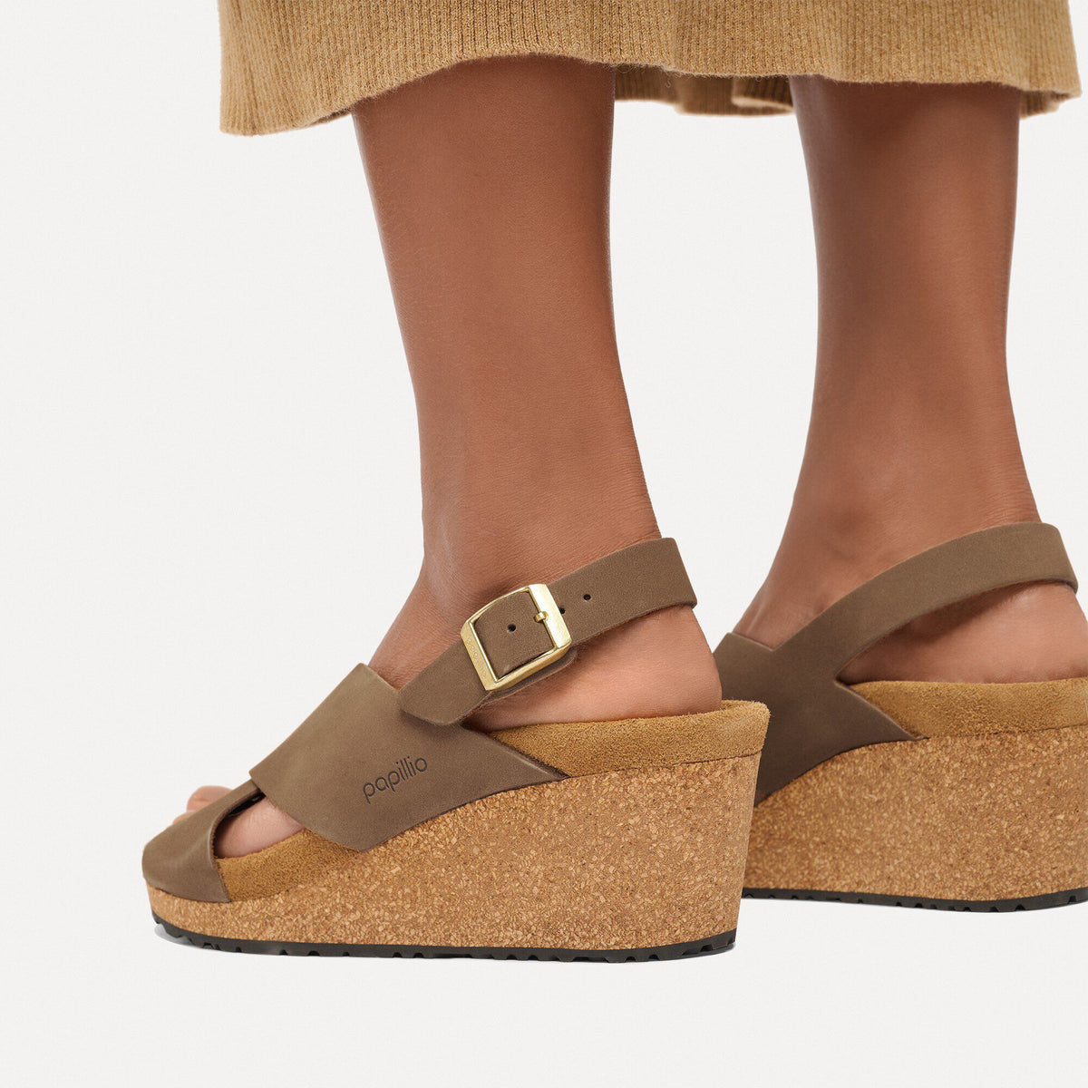 Samira Nubuck Leather in Color Dark Tea | Birkenstock