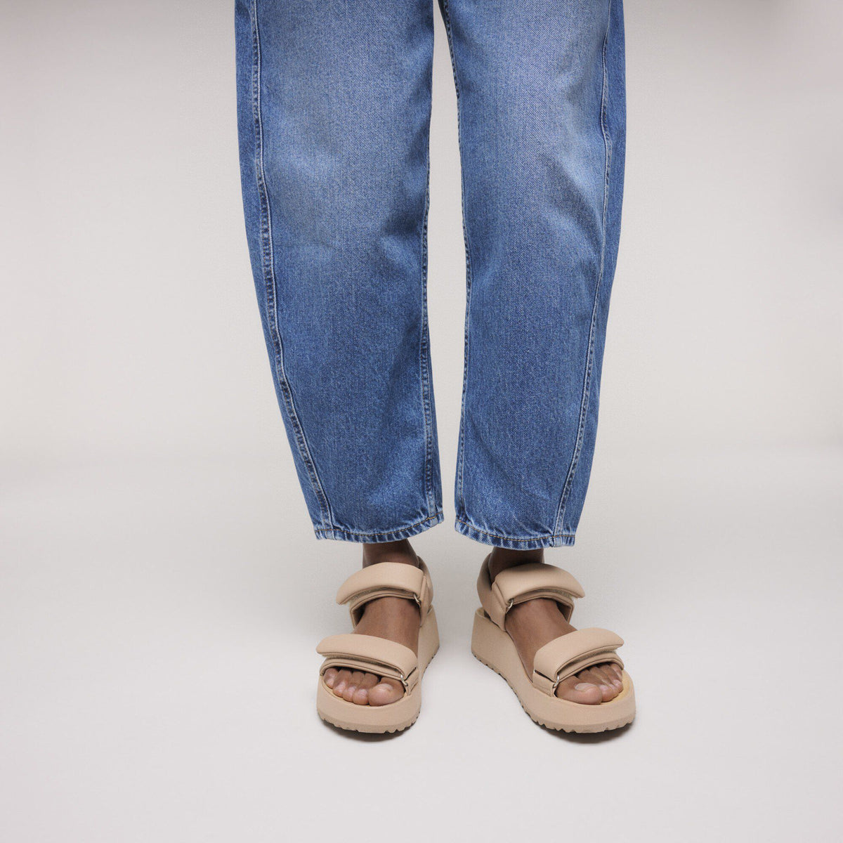 Theda Leather in Color Nougat | Birkenstock