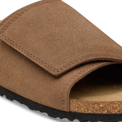 Solana Suede Leather in Color Dark Tea | Birkenstock