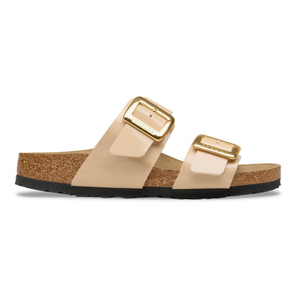 Sydney Luxe Buckle Birko-Flor Patent in Color Patent Sand | Birkenstock