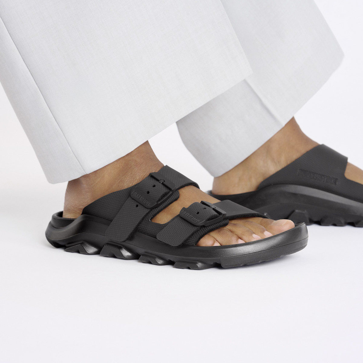 Mogami Terra 2 Strap Birko-Flor in Color Apex Black | Birkenstock