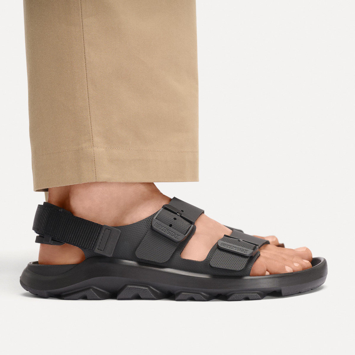 Mogami Tech Loop Birko-Flor in Color Apex Black | Birkenstock
